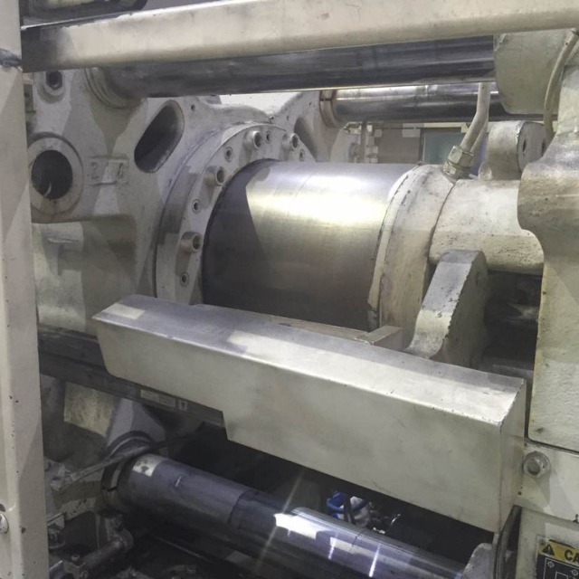 注塑调机技巧：&nbsp;先慢后快射胶法