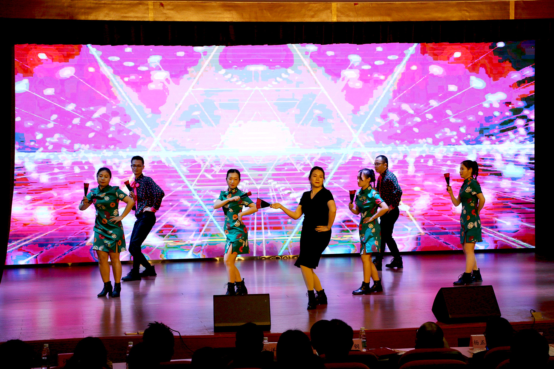 2021年letou官网化学迎新联欢晚会《无价之姐》