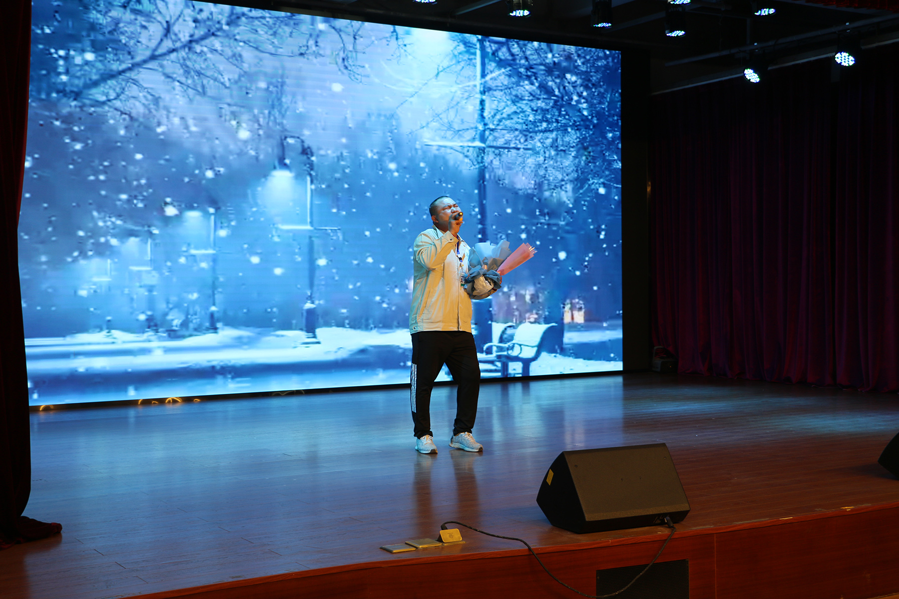 2021年letou官网化学迎新联欢晚会《一路向北》